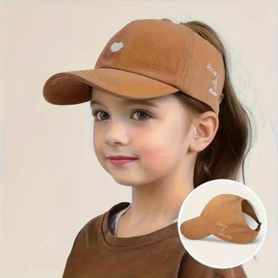 Berretto da baseball traspirante a cupola aperta per ragazzi con design a cuore e lettera, visiera per la protezione solare, poliestere, lavabile in lavatrice, copricapo casual