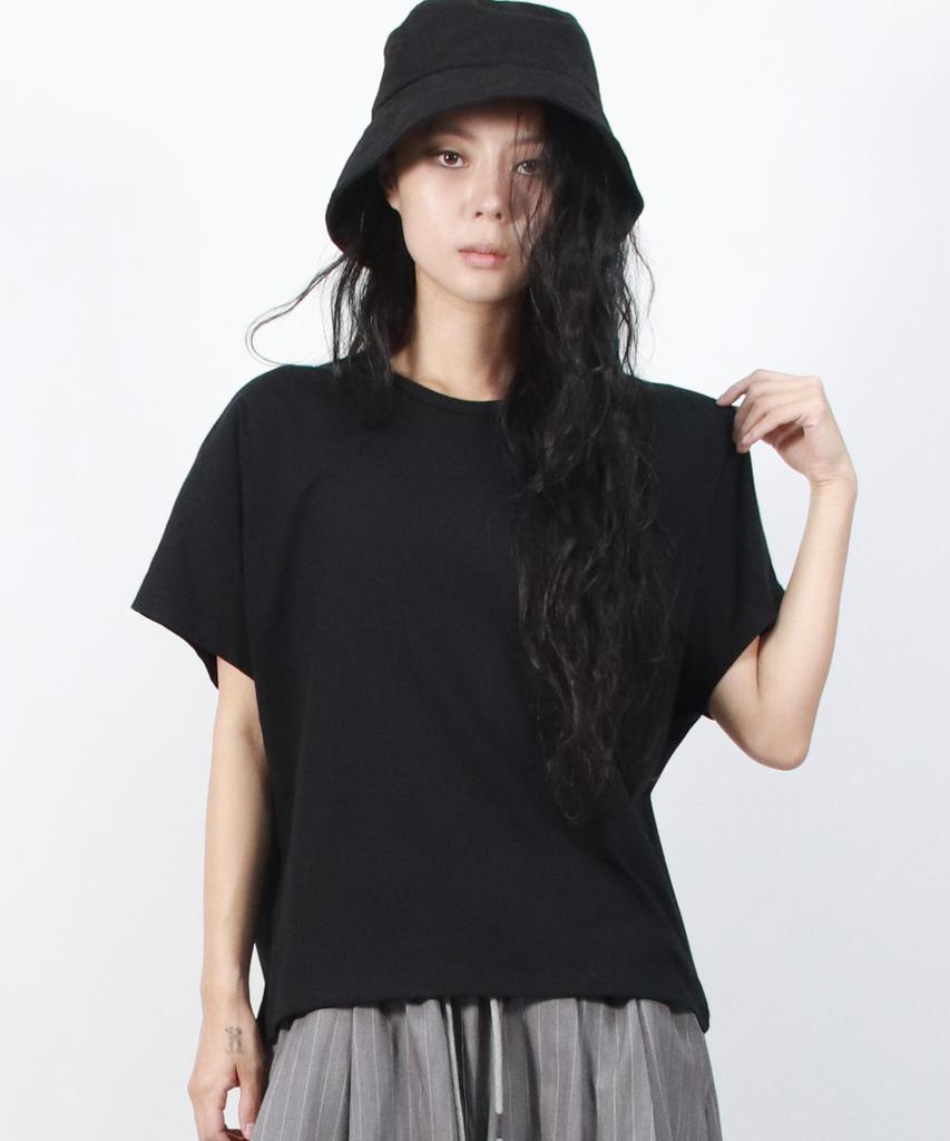 Deumakeu Standard Fit Solid French T-Shirt Black