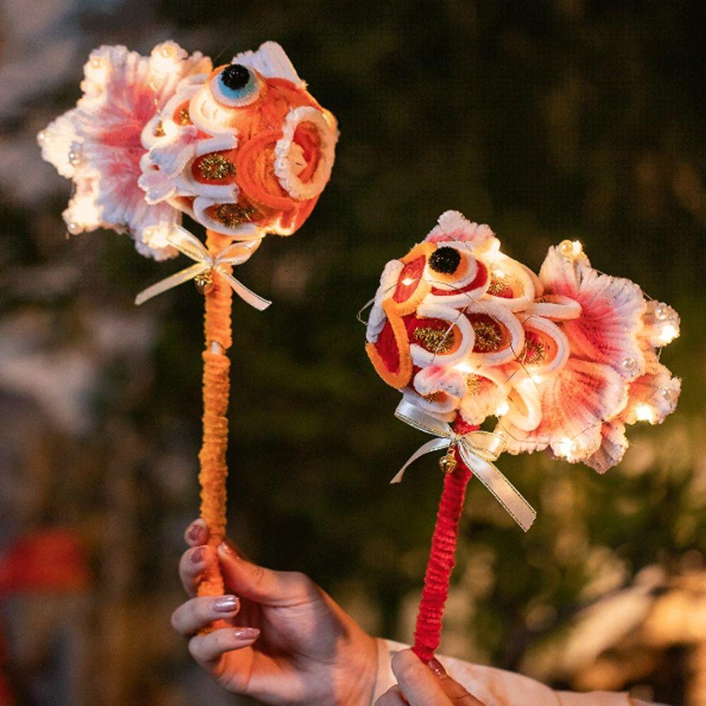 Cute Chinese Fish Lantern Handmade Intangible Cultural Heritage Handheld Goldfish Lantern Traditional Glowing Carp Lantern