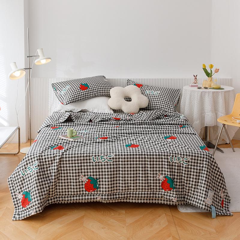 Cartoon Fish Pattern Summer Quilt 100% Cotton Soft Air Conditioning Thin Quilt for Kids Teens Home Sofa Bedroom Thin Blanket