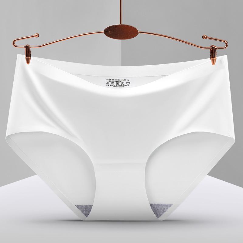 Breathable Women's Seamless Ice Silk Mid-Waist Briefs