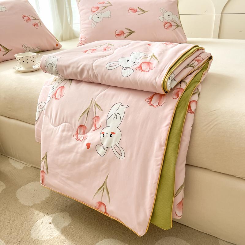 Summer Quilt Floral Style Duvets Single/Queen Size Comforter Thin Duvets Skin-Friendly Bedspread Edredones (No Pillowcase)