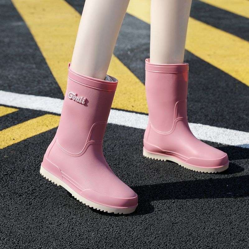 2025 New Rain Shoes Women's Fashion Wear Non-slip Foreign Style Medium and High Tube Water Shoes Adult Soft-soled Long Rain Boots