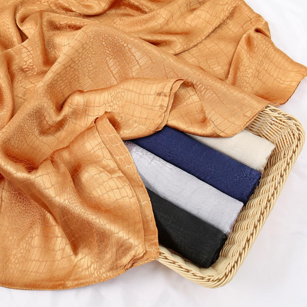 Glimmer Jacquard Satin Crinkle Hijab Silk Scarf Plain Muslim Women Hijabs Crepe Pleated Scarf Islam Women Turban Ramadan