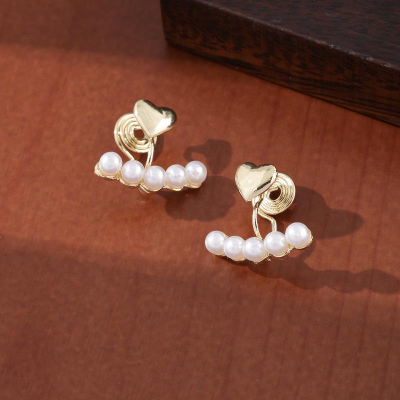 Vintage French Pearl No-Pierce Earrings: Elegant Luxury Clip-ons for Women