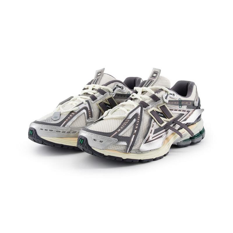 New Balance M1906AD Unisex Retro Chunky Sneakers