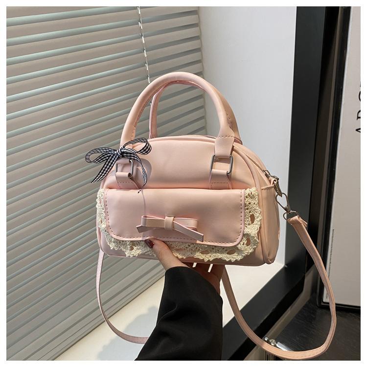 Simple Temperament Hand-carried Small Square Bag 2025 New Korean Version of High-end Foreign Style Shoulder Bag Fashionable Versatile Messenger Bag