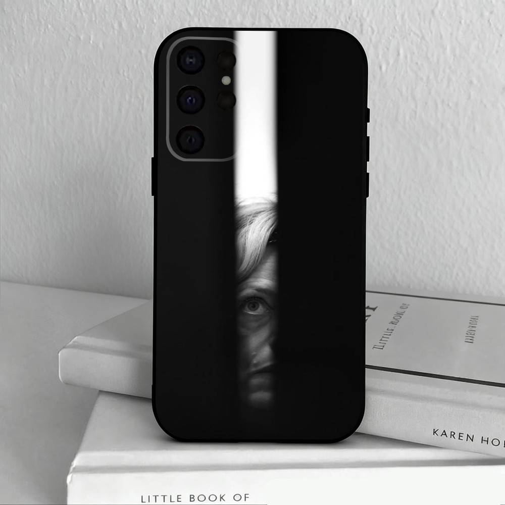 Deux personnes echangeant de la salive Phone Case For Samsung S25,24,23,22,30,21,10,9,Ultra,Plus,Lite,FE,4,5 G Soft Black Case