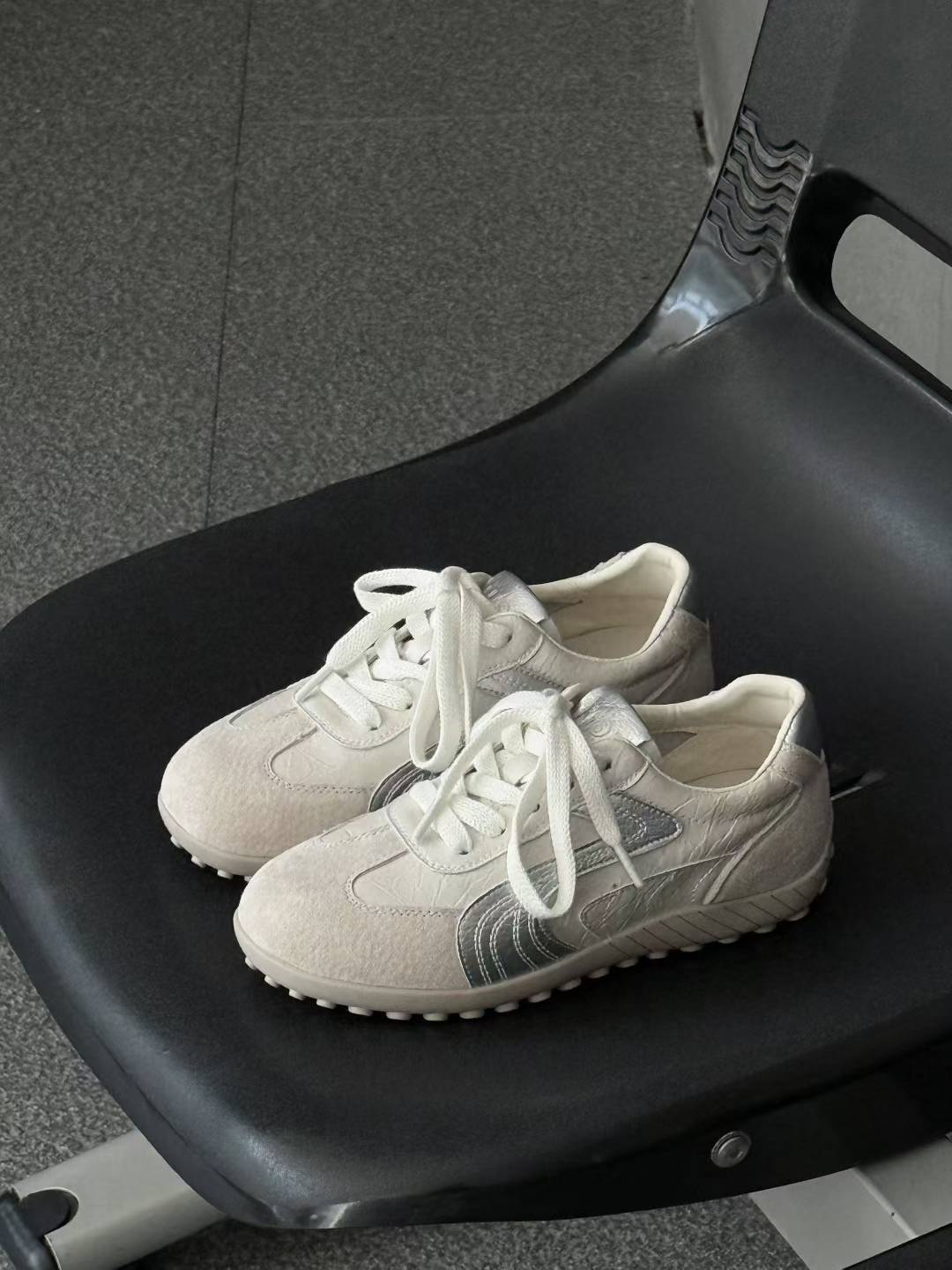 

Leather fashion little white shoes women s new autumn casual sports board shoes show feet small single shoes 35 бежевый