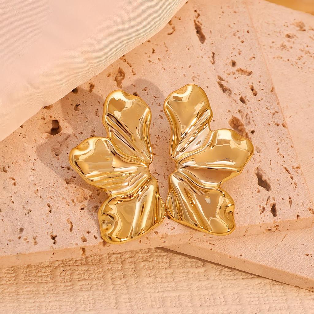 Wide-Edge C-Shaped Women's Earrings: Trendy, Elegant, Geometric Design