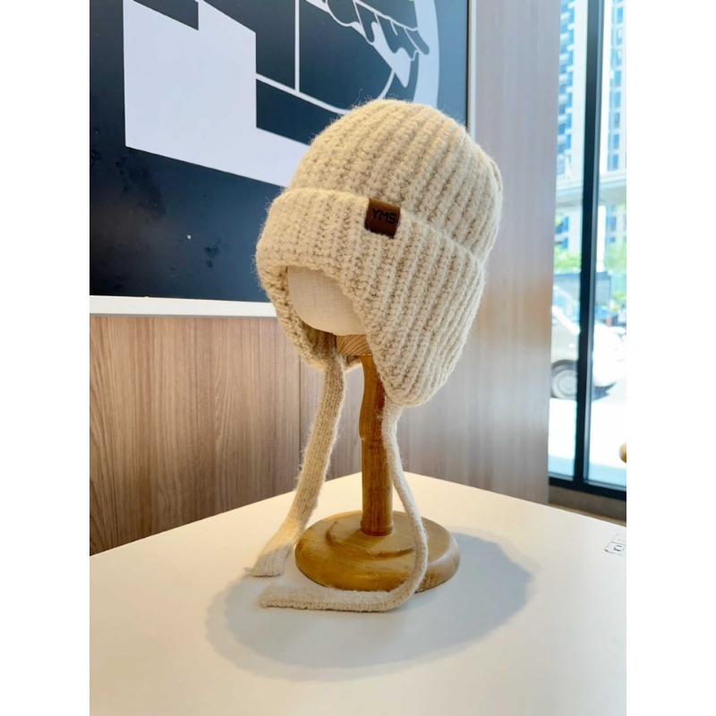 Sweet and Cute Knitted Wool Hat for Women In Autumn and Winter Tether Warm and Versatile Straps To Show Their Faces and Ear Protection Leeve Hat