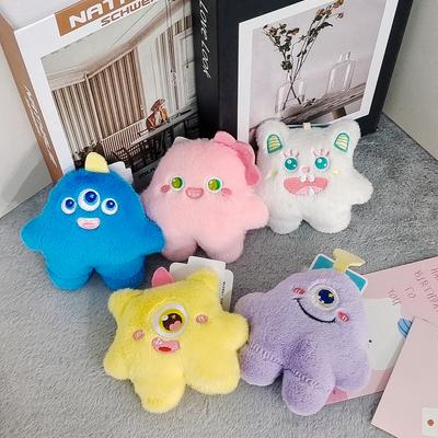 Vier-Personen Puppenautomat Puppe Schultasche Anhänger Puppe Schlüsselanhänger Rucksackanhänger Schlüsselanhänger Paar Geschenk