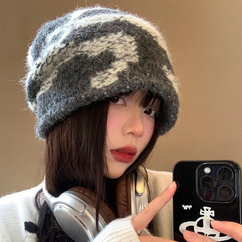 Wool knitted wool cold hat women's versatile big head circumference piled hat shows a small face to keep warm autumn and winter hat tide