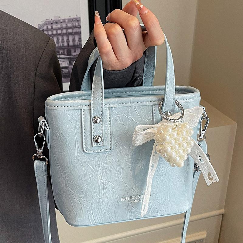 Fashion Texture Casual Fashionable Bucket Bag Spring New Niche Fashion Women's Shoulder Messenger Bag