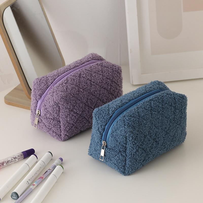 1 Pc Girl Soft Travel Cosmetic Bag Organizer Case Cute Lady Make Up Case Necessaries Solid Color Plush Makeup Bag For Women