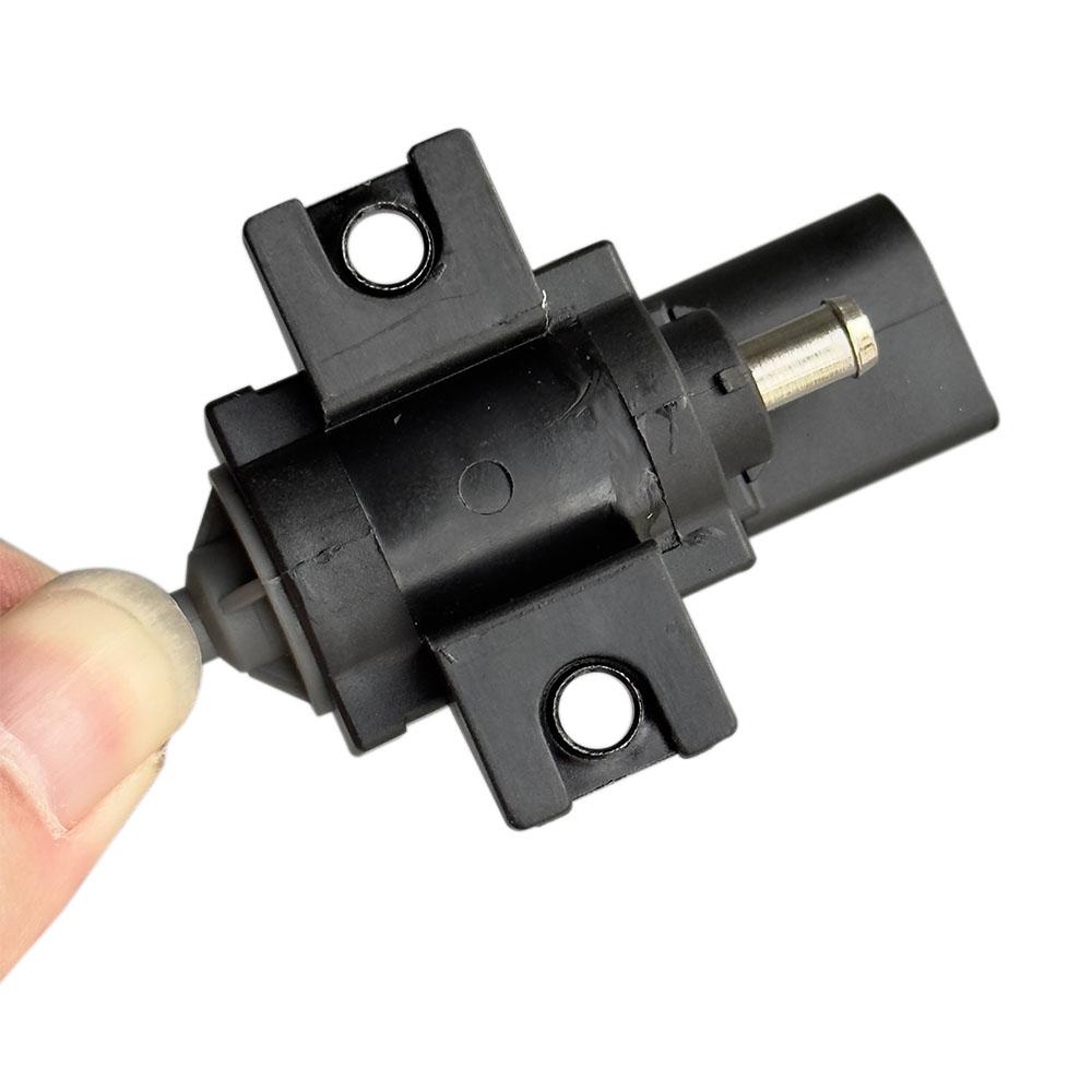 06F906283F Valvola a solenoide del turbo Valvola di pressione del vuoto 700470070 Per Audi A3 A4 A5 Q3 Q5 Per Volkswagen Beetle Cc GTl 2.0T