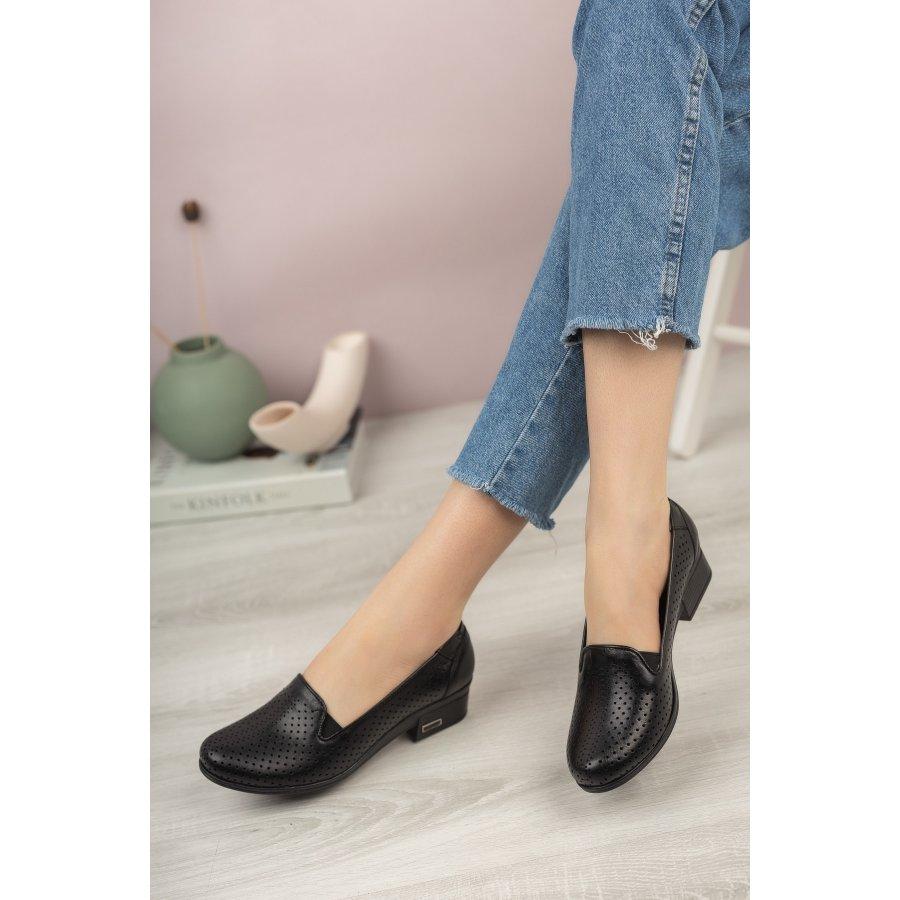 Women's Genuine Leather Low-Heeled Casual Comfort Shoes
