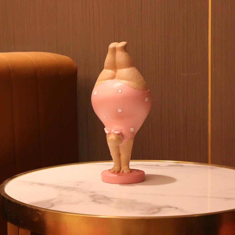 1pc Charming Fat Woman Art Ornament - Durable Resin Home Decor - Adorable Tabletop Accent for Living Room, Bar & Cafe - Eye-Catc