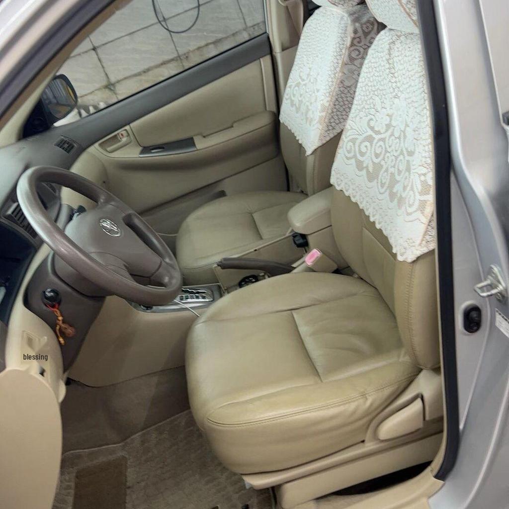 Toyota Corolla Lace Car Seat Cover – High-Grade, Stain-Proof, Breathable, Half-Cover for Car Modification
