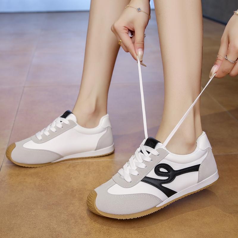 Fashion CRLAYDK Classic Women's Sneakers Casual Walking Flat Retro Skate Shoes Ladies Sports Running Lace Up Comfort Trainer Tennis