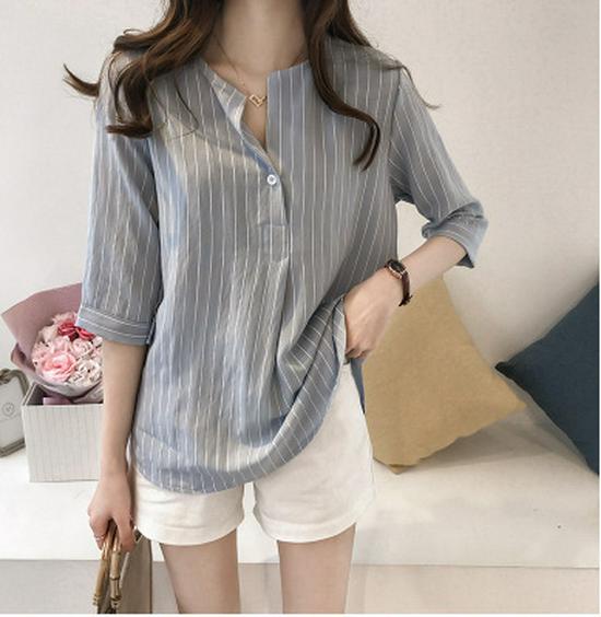 

2025 Корейская мода Полосатый топ с круглым вырезом, свободного кроя, повседневный, женский, с рукавами три четверти XXL серый/синий