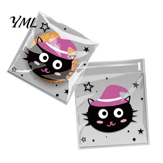 Small Plastic Bags for Treats 100 Pcs Halloween Treat Bags, Self Adhesive Seal Clear Candy Dessert Cute Cartoon Pouches Cookie Trick or Party