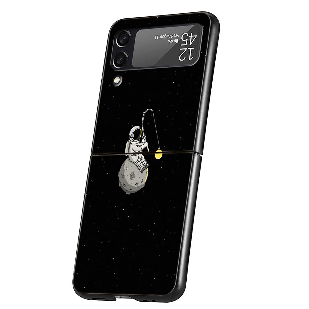 Gražus astronautas telefono dėklas, skirtas Samsung Galaxy Z Flip 3 4 5 6 7, kietas juodas sulankstomas PC, Samsung Z Flip3 Flip4 Flip5 dangtelis