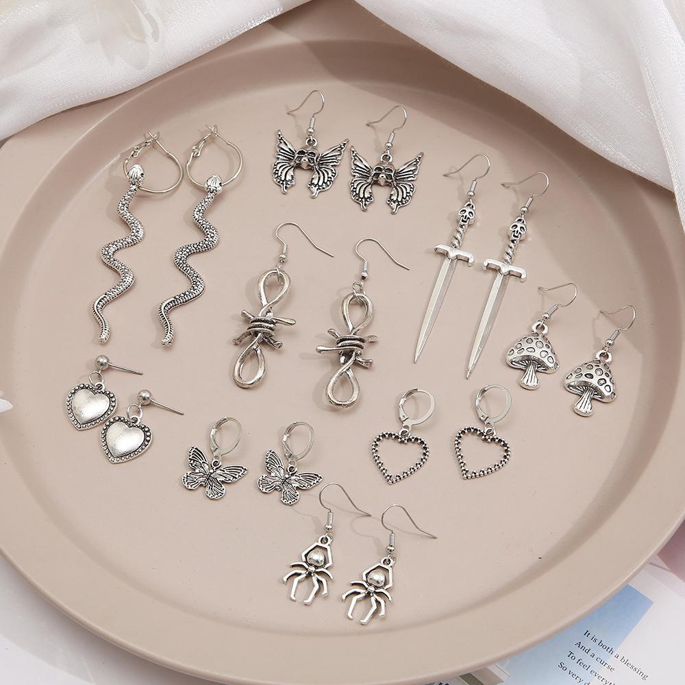 9 Pairs Fashionable Earrings Clip On Earrings Knotted Butterfly Heart Snake Mushroom Retro Copper Spider Skull Sword Earrings