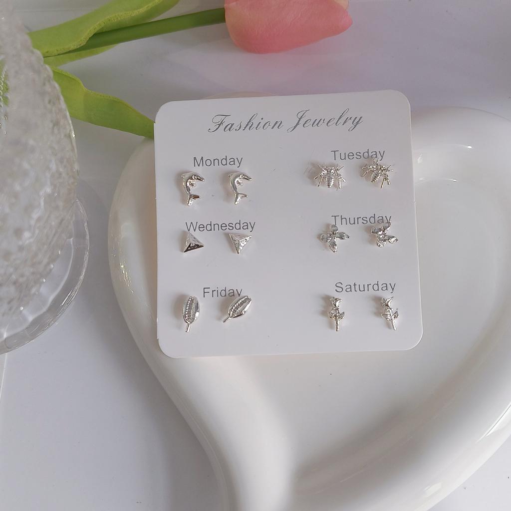Niche Versatile Exquisite Small Butterfly Flower Geometric Suit Stud Earrings Female Tide Temperament Simple Daily Commute