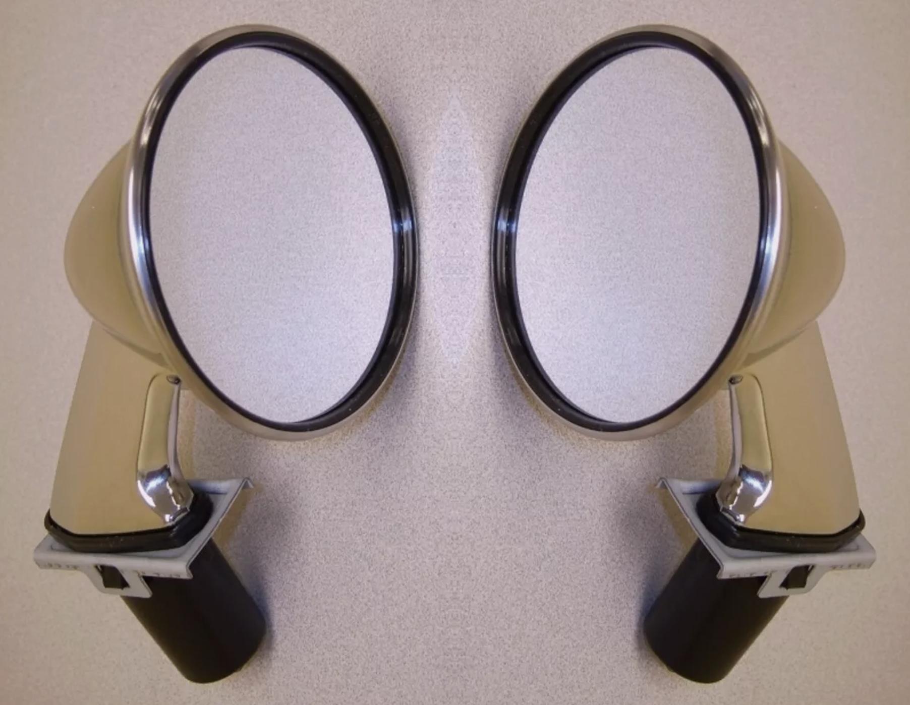 

Genuine Nissan OEM Datsun Fender Bullet Mirrors 96301-N0400 96302-N0400