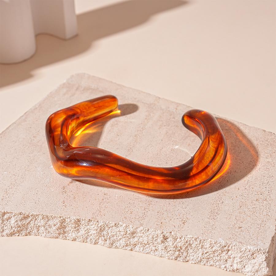 Trendy Wave Irregular Cuff Bangle Bracelets for Women Vintage Resin Acrylic Geometric Open Wrist Bangle Stackable Jewelry Gift