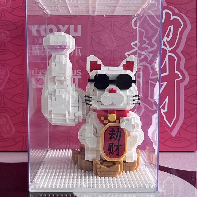 Mini Blocks Fortune Cat Assemble Anime Figure Building Toy New Year Gifts Cartoon Brinquedos Adult Collection Christmas Present