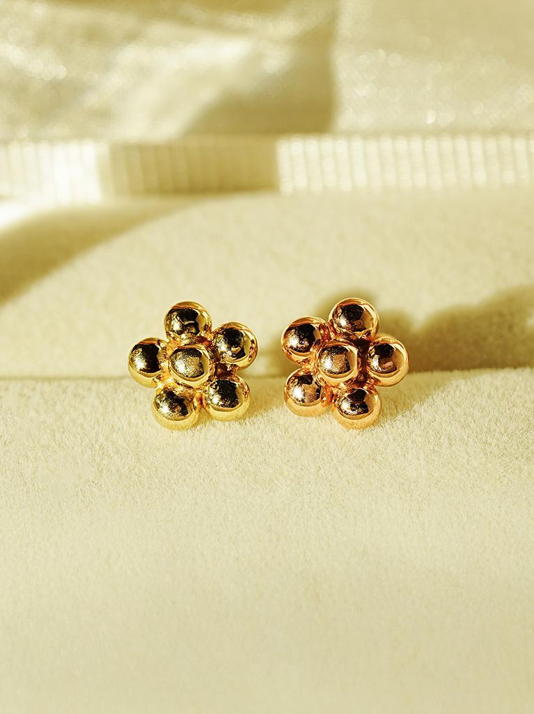 Minimalpiercing 14K Grape Flower Piercing Earrings