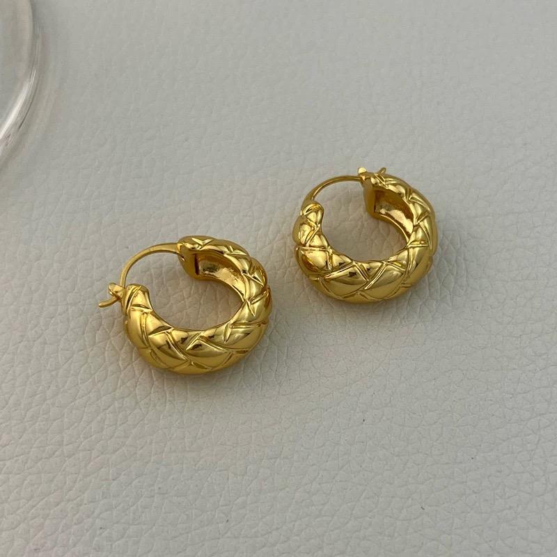 Celebrity Style Hoop Earrings Women High-end Titanium Plated Unique Temperament Trendy Party Gift