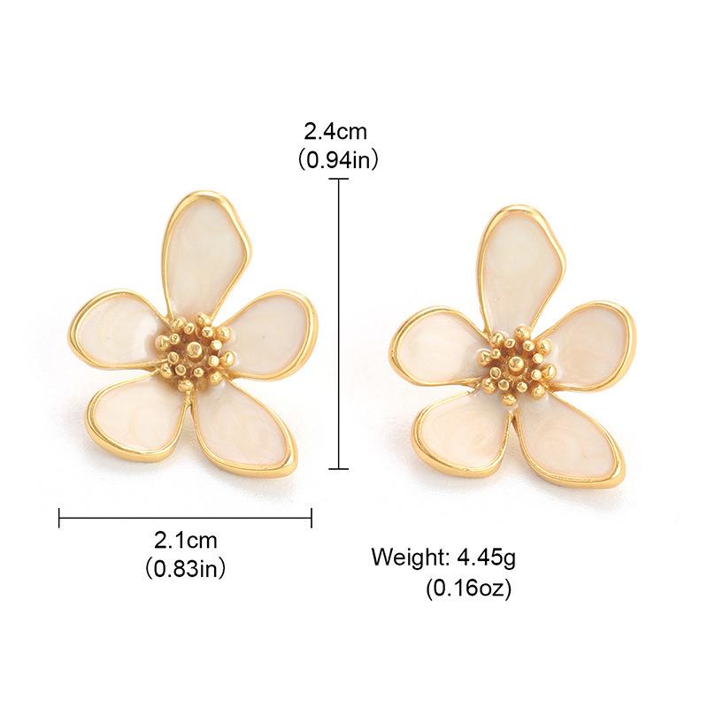 

Vintage medieval retro earrings, earrings, versatile court style studs, light luxury high-end earrings, women s tassels