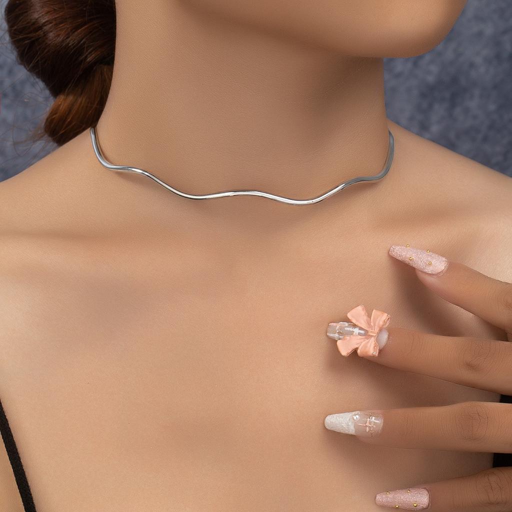 Gold Und Silber Minimalistischer Wellenkragen Für Männer Und Frauen Paare Mit Dem Gleichen Exquisiten Temperament Sommer Halskette Schmuck