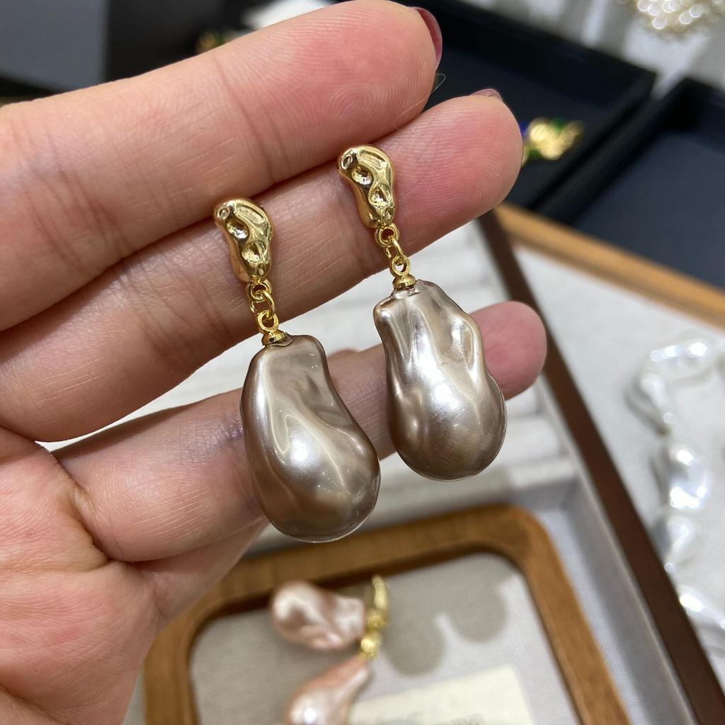 Baroque Irregular Special-Shaped Earrings Women'S Unique Versatile High-End Stud Earrings Retro Fashion Temperament Earrings