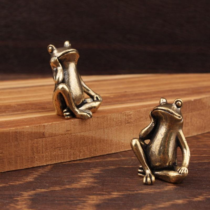 Brass Thinking Frog Figurine Vintage Frog Animal Copper Statue Ornaments Office Home Decoration Desktop Ornaments Crafts