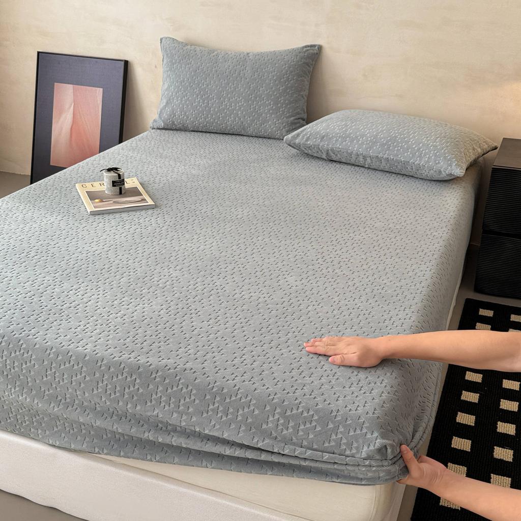 Winter Milk Velvet Single Fitted Sheet, New High Weight Plus Velvet Warm Fitted Sheet, All-inclusive Anti-slip Bed Sheet