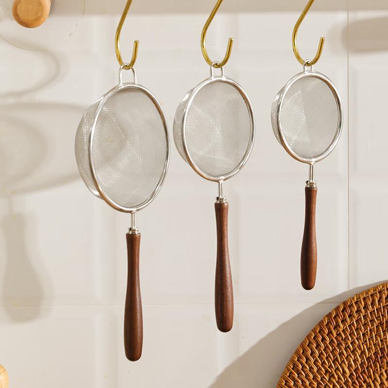 304 Stainless Steel Flour Sieve Set with Walnut Handle