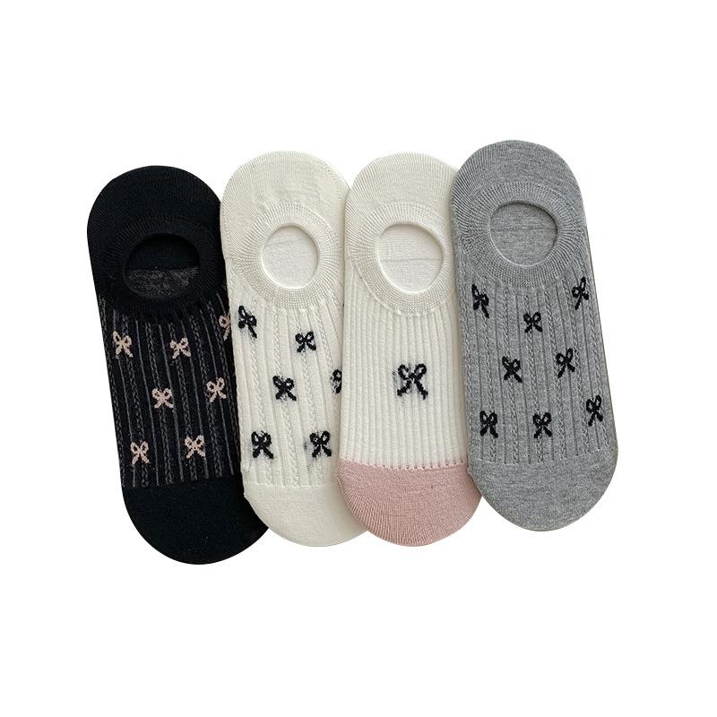 Black and White Bow Shallow Socks for Women, Thin, Versatile, Breathable, Sweat-absorbent, Anti-slip and Invisible Boat Socks for Spring and Summer