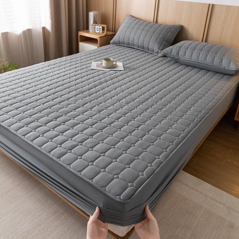 Simmons Skin-Friendly, Water-Washable, Thickened Cotton Padded Floor Mat Mattress Protector