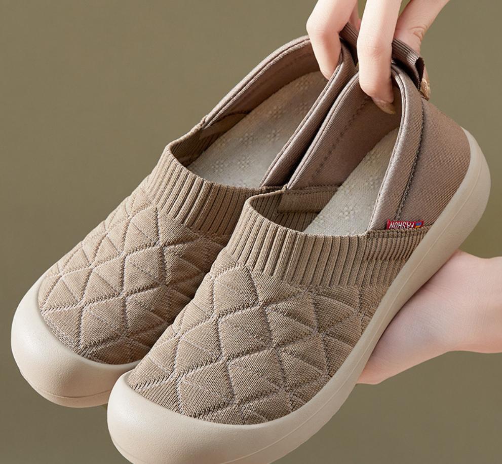 New Springsummer - Old Cloth Shoes Flat Shoes Soft Sole Comfortable Versatile Mother Shoes S верблюд 990₽