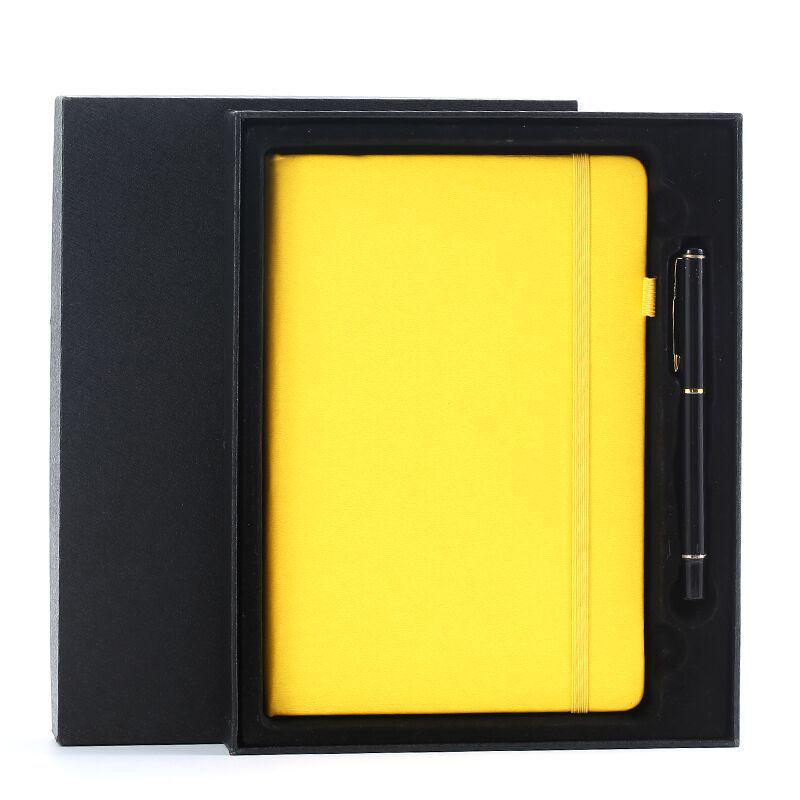 "Quaderno A5 Rigido con Cinturino in PU, LOGO Personalizzabile, Design Fresco e Semplice"