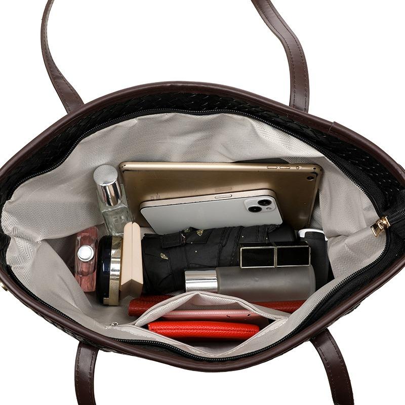 Retro Shoulder Bag, New Women's Large-capacity Handbag, Fashionable and Simple Tote Bag.