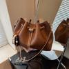 High-value Niche Chain Bucket Bag Women's Autumn and Winter New Retro Versatile Shoulder Messenger Bag