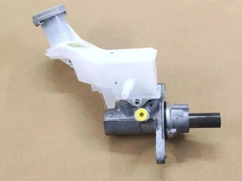 Master Cylinder, Brakes for SUZUKI BALENO 2ND GEN - 51100M68P90 - SUZUKI
