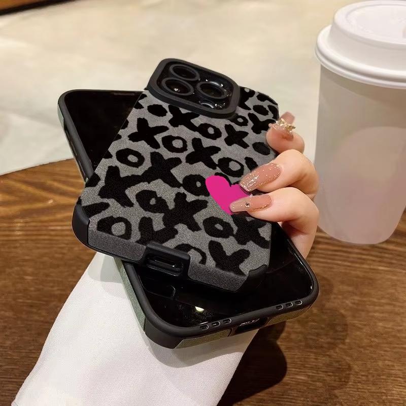 Luxury Shockproof Letter XO Pattern Phone Case For iPhone 17 16 15 14 13 12 11 Pro Max 16E Plus X XR XS Max Shockproof Cover