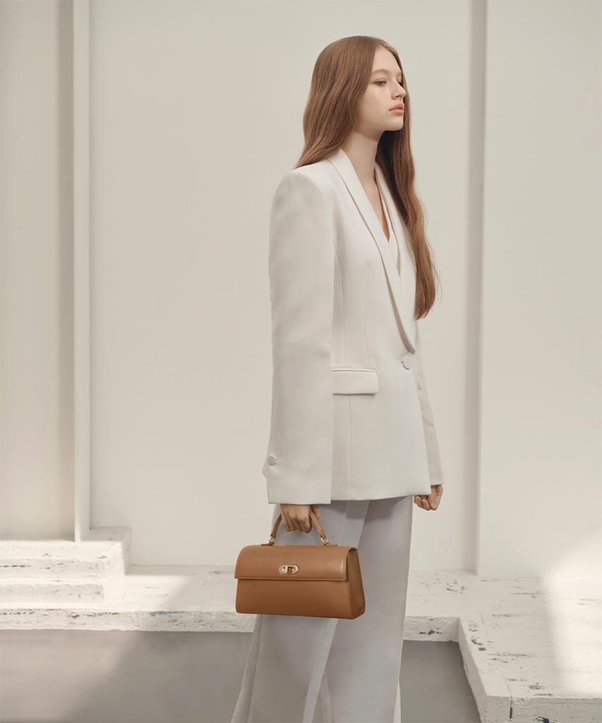 Clave Lena Tan Shoulder Bag