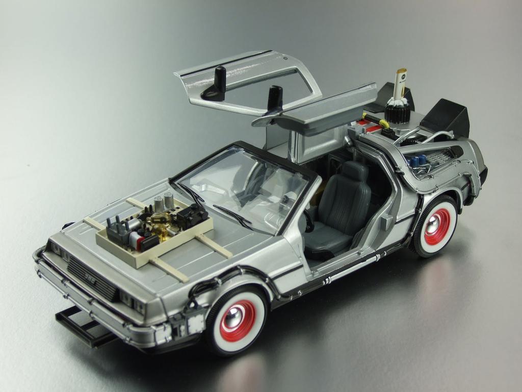 Willie BACK TO THE FUTURE III DeLorean 1/24 (Finished Model)